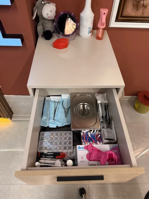 Steril paketli tek kullanımlık piercing malzemeleri